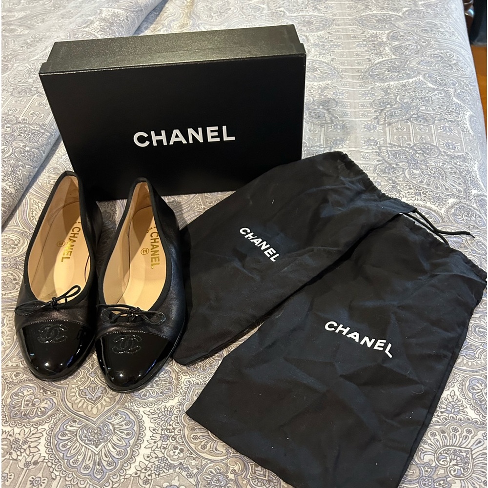 Chanel Patent Leather Toe Ballerina Flats size 39